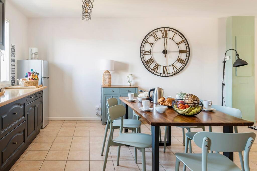 Le N5 Des Hauts De Sarlat Apt Duplex Clim, Piscine, Parking Bagian luar foto