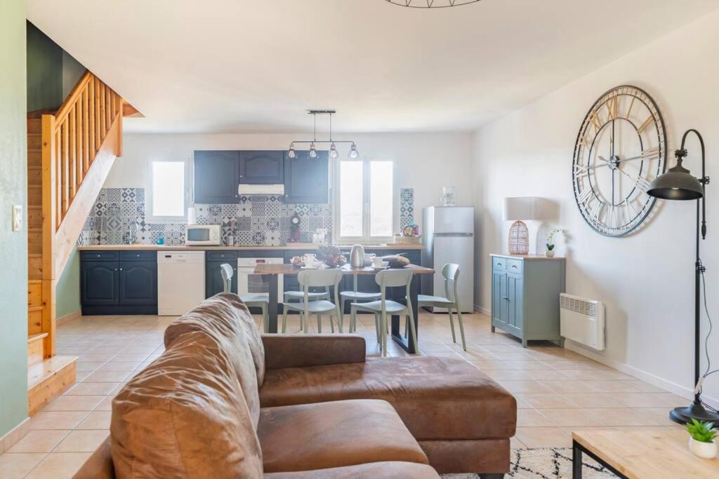 Le N5 Des Hauts De Sarlat Apt Duplex Clim, Piscine, Parking Bagian luar foto